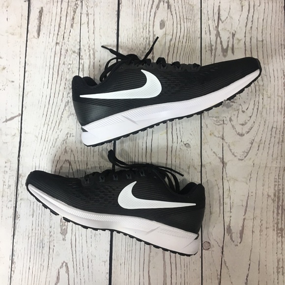 Nike Shoes - NIKE Air Zoom Black & White Sneakers